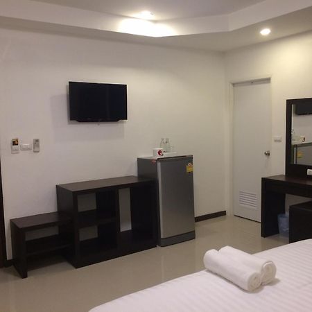 Ud House Aparthotel Удон Тани Екстериор снимка
