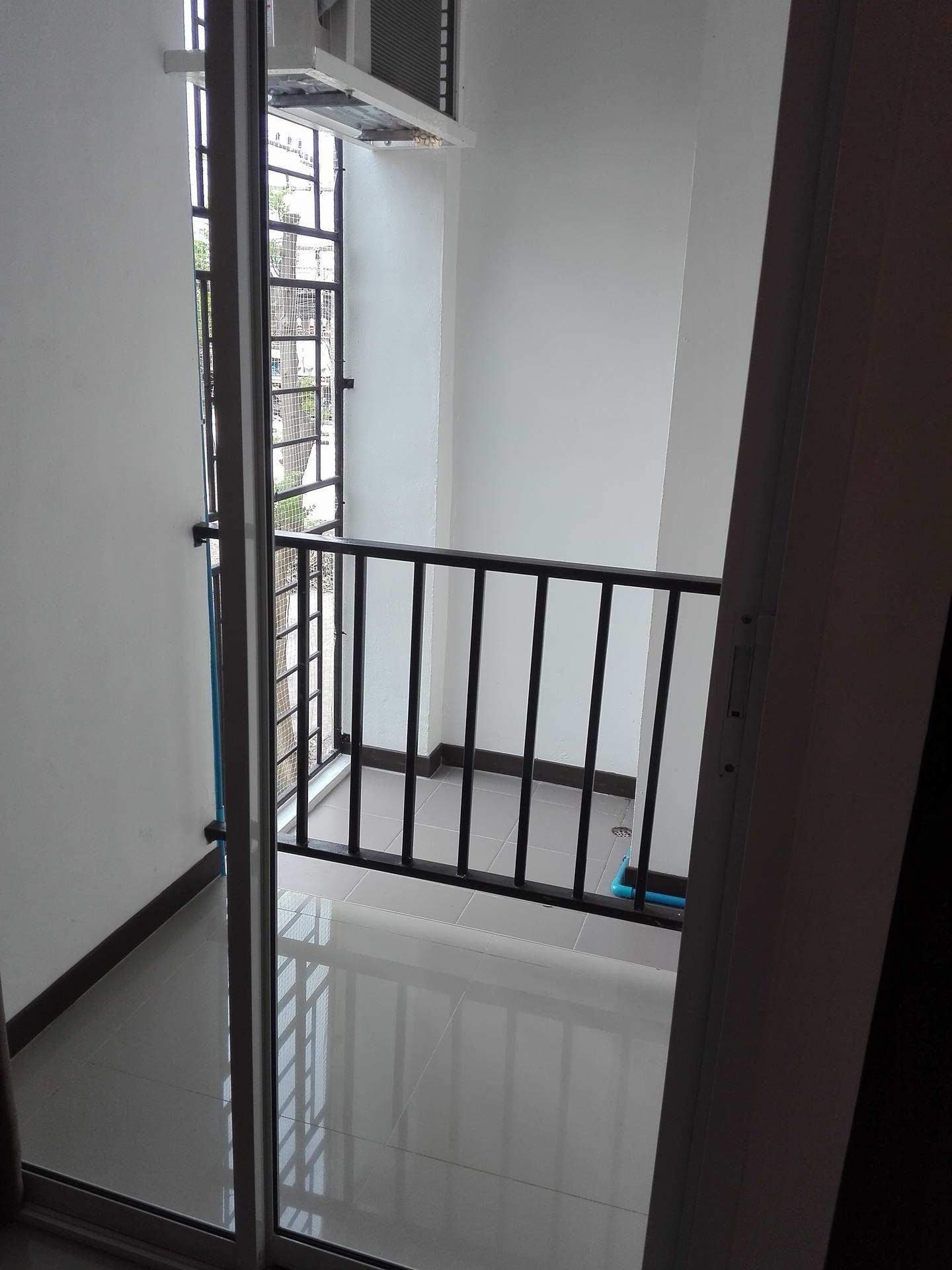 Ud House Aparthotel Удон Тани Екстериор снимка