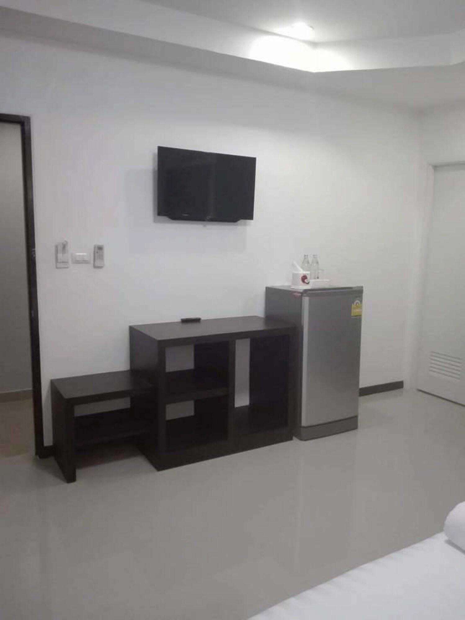 Ud House Aparthotel Удон Тани Екстериор снимка