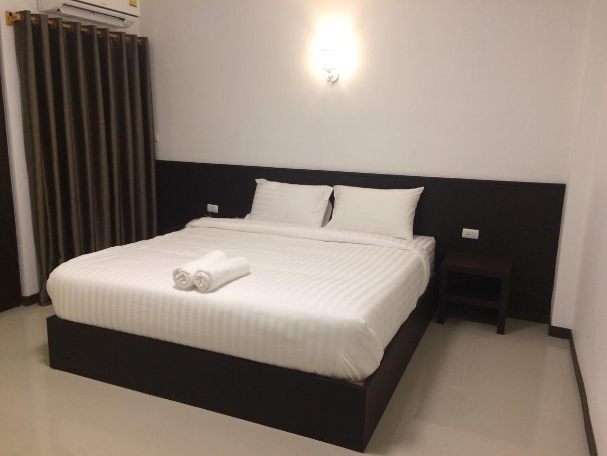 Ud House Aparthotel Удон Тани Екстериор снимка